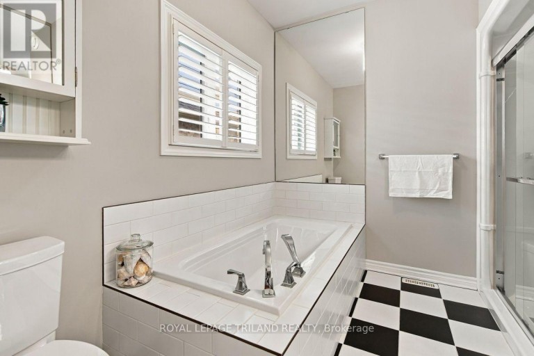 43 HICKORY LANE, St. Thomas, Ontario, N5R6K9