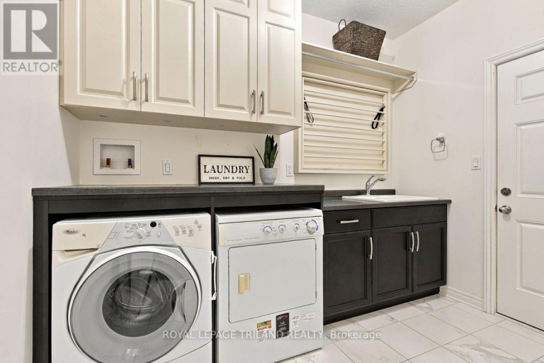 43 HICKORY LANE, St. Thomas, Ontario, N5R6K9