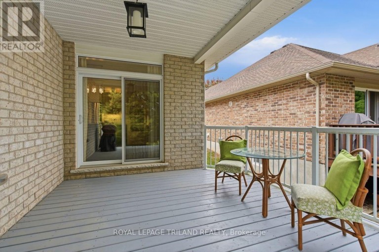 43 HICKORY LANE, St. Thomas, Ontario, N5R6K9