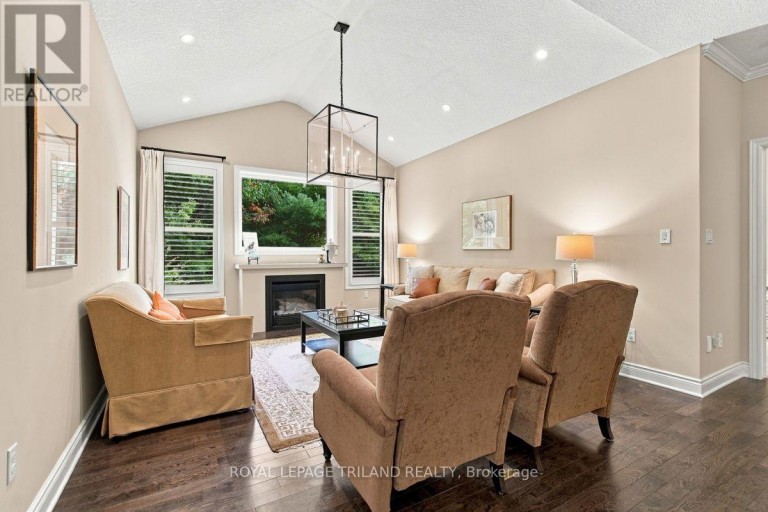 43 HICKORY LANE, St. Thomas, Ontario, N5R6K9