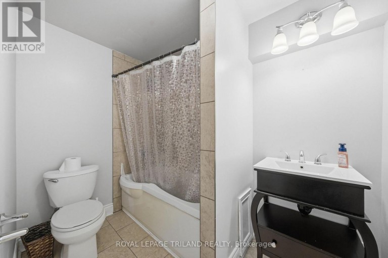 3998 MALPASS ROAD, London South (South V), Ontario, N6P1E8