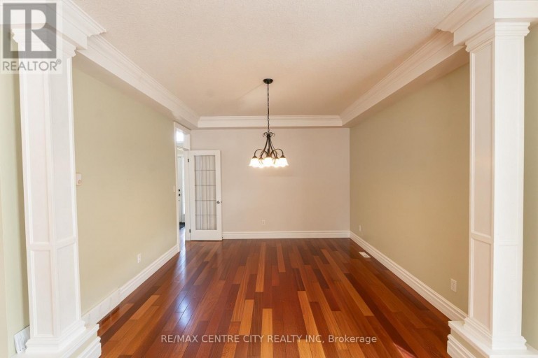 19 HAMILTON STREET, North Middlesex (Ailsa Craig), Ontario, N0M1A0