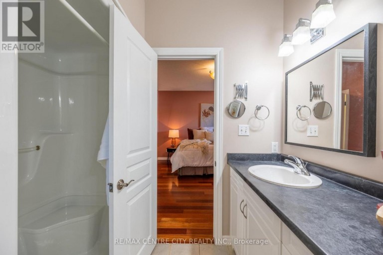 19 HAMILTON STREET, North Middlesex (Ailsa Craig), Ontario, N0M1A0