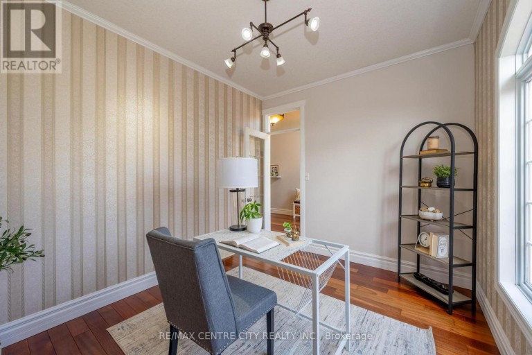 19 HAMILTON STREET, North Middlesex (Ailsa Craig), Ontario, N0M1A0