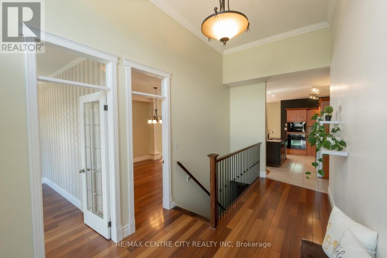 19 HAMILTON STREET, North Middlesex (Ailsa Craig), Ontario, N0M1A0