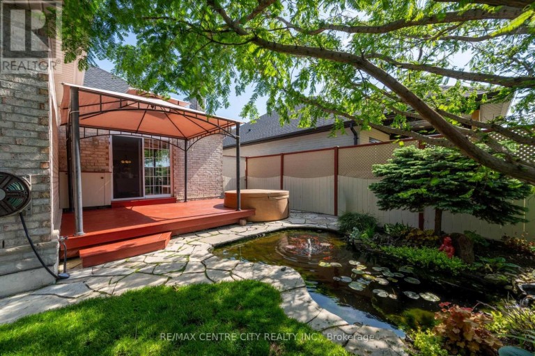 19 HAMILTON STREET, North Middlesex (Ailsa Craig), Ontario, N0M1A0