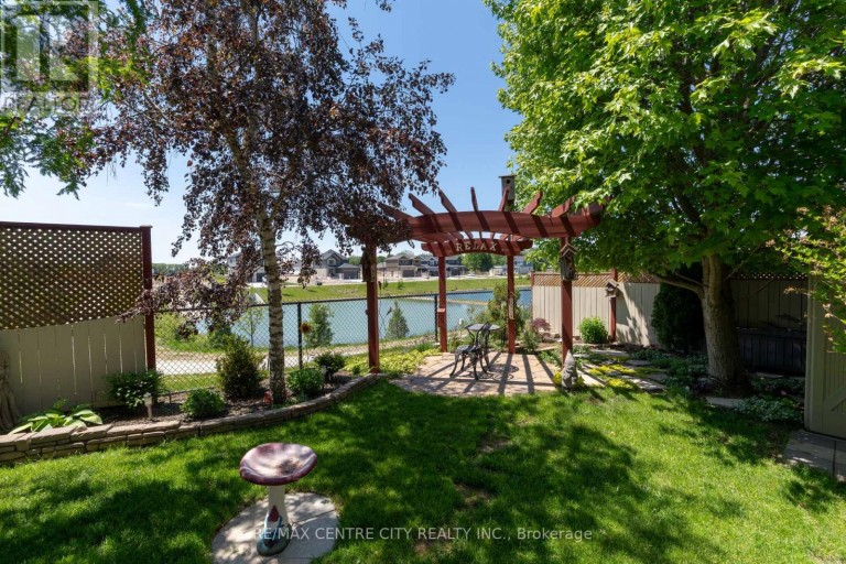 19 HAMILTON STREET, North Middlesex (Ailsa Craig), Ontario, N0M1A0