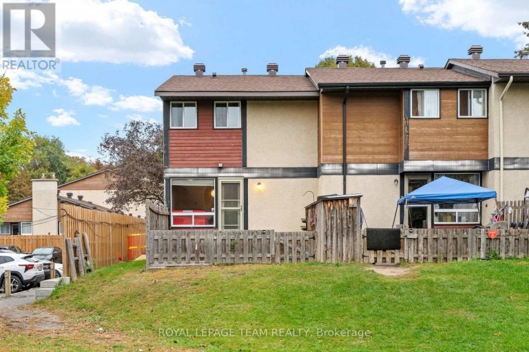 128 MCCLINTOCK WAY, Ottawa, Ontario, K2L2A4
