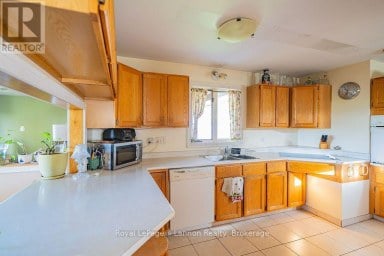 210 POWLEY STREET Thunder Bay (Court / Cumberland) Ontario photo 12