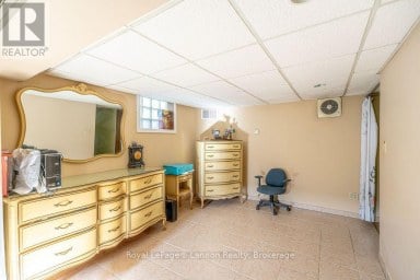 210 POWLEY STREET Thunder Bay (Court / Cumberland) Ontario photo 29