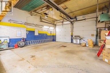 210 POWLEY STREET Thunder Bay (Court / Cumberland) Ontario photo 30