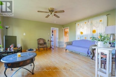 210 POWLEY STREET Thunder Bay (Court / Cumberland) Ontario photo 5