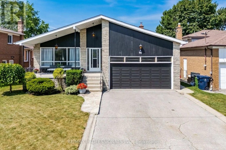 90 PECKHAM AVENUE, Toronto (Newtonbrook West), Ontario, M2R2V5