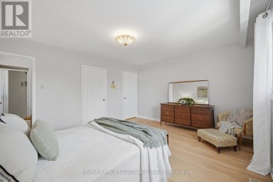 90 PECKHAM AVENUE Toronto (Newtonbrook West) Ontario photo 24