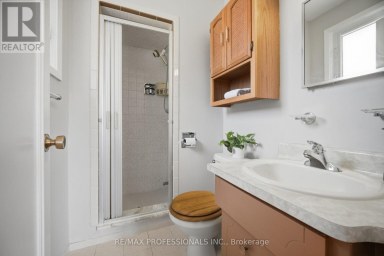 90 PECKHAM AVENUE Toronto (Newtonbrook West) Ontario photo 25