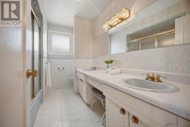 90 PECKHAM AVENUE Toronto (Newtonbrook West) Ontario photo 31
