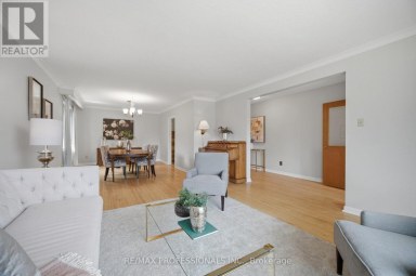 90 PECKHAM AVENUE Toronto (Newtonbrook West) Ontario photo 5