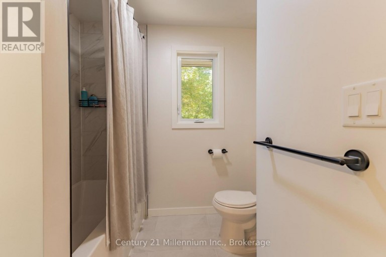 40 ROLLING HILLS DRIVE, South Bruce Peninsula, Ontario, N0H2T0