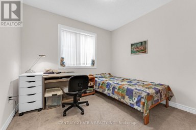 468 KWAPIS BOULEVARD Newmarket (Woodland Hill) Ontario photo 17