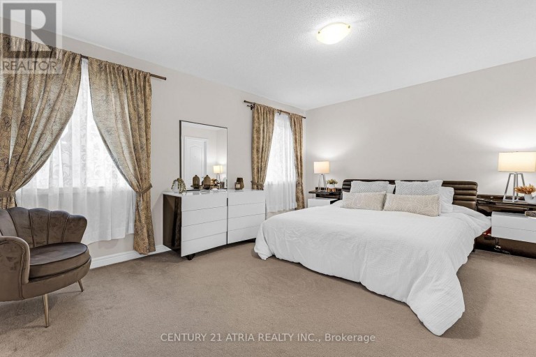 468 KWAPIS BOULEVARD, Newmarket (Woodland Hill), Ontario, L3X3K5