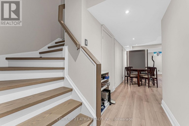 468 KWAPIS BOULEVARD, Newmarket (Woodland Hill), Ontario, L3X3K5