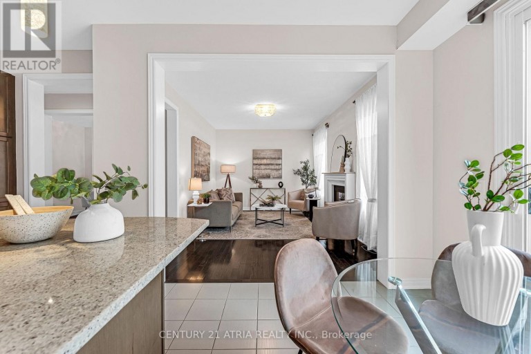 468 KWAPIS BOULEVARD, Newmarket (Woodland Hill), Ontario, L3X3K5