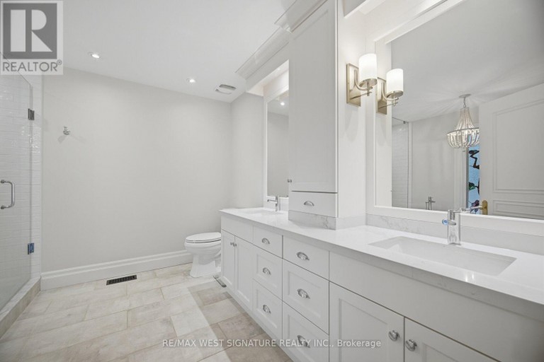 42 HEDGEROW COURT, Vaughan (Kleinburg), Ontario, L0J1C0