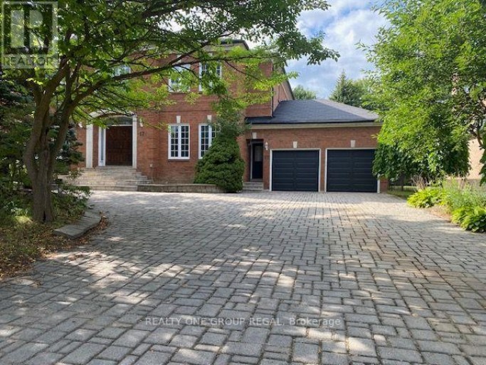 17 DUNLOE ROAD, Richmond Hill (Bayview Hill), Ontario, L4B2H6