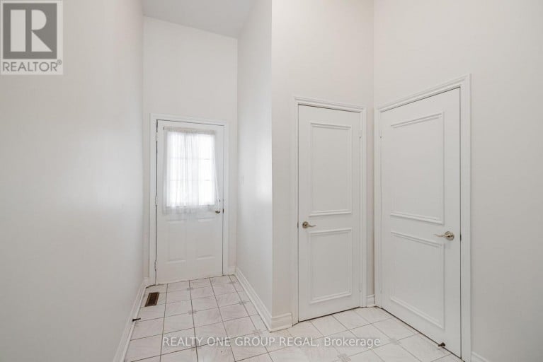 17 DUNLOE ROAD, Richmond Hill (Bayview Hill), Ontario, L4B2H6