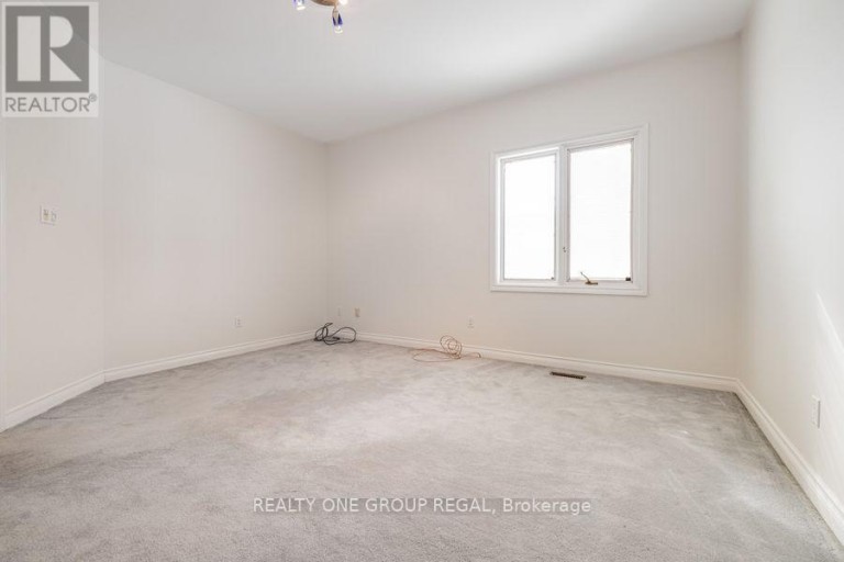 17 DUNLOE ROAD, Richmond Hill (Bayview Hill), Ontario, L4B2H6