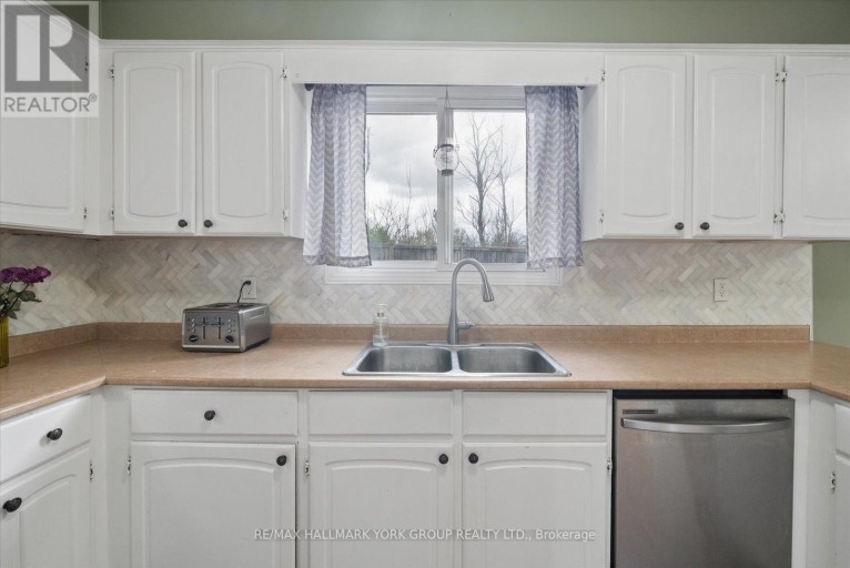 41 LAURENTIAN LANE, Orillia, Ontario, L3V7N8
