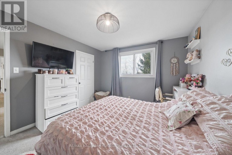 41 LAURENTIAN LANE, Orillia, Ontario, L3V7N8