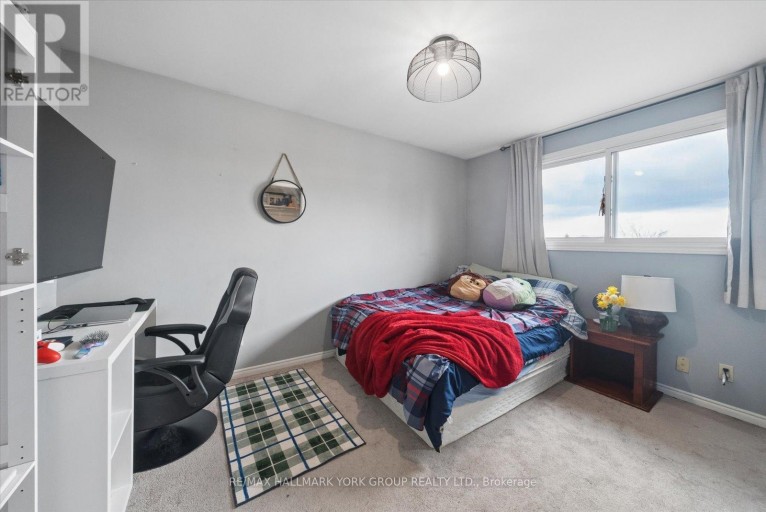 41 LAURENTIAN LANE, Orillia, Ontario, L3V7N8