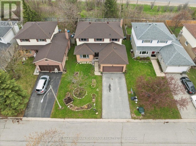 41 LAURENTIAN LANE, Orillia, Ontario, L3V7N8