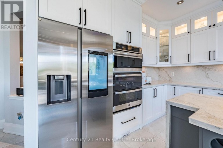 26 CATCHFLY CRESCENT, Brampton (Vales of Castlemore), Ontario, L6P2H8
