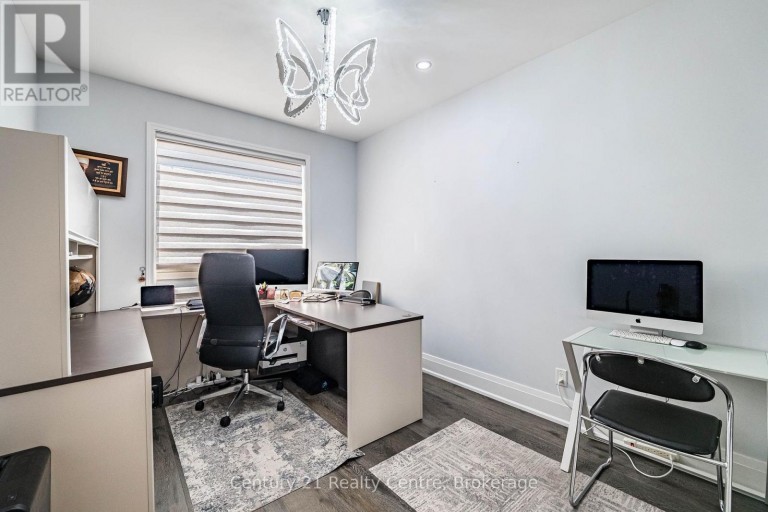 26 CATCHFLY CRESCENT, Brampton (Vales of Castlemore), Ontario, L6P2H8