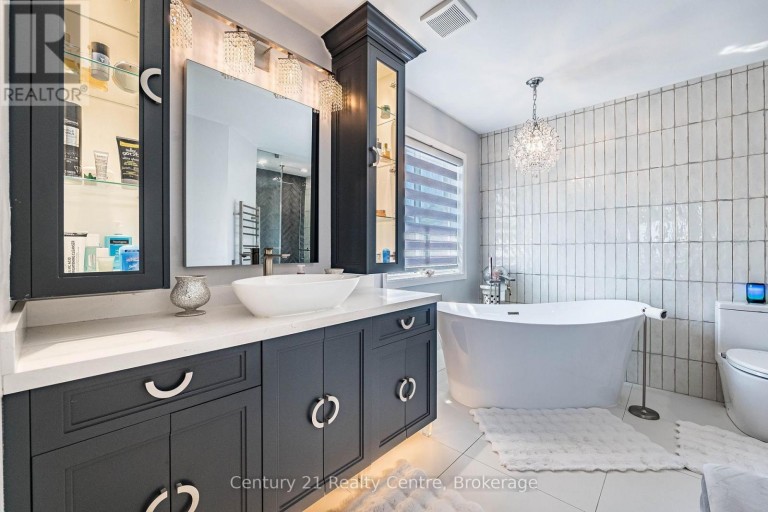 26 CATCHFLY CRESCENT, Brampton (Vales of Castlemore), Ontario, L6P2H8