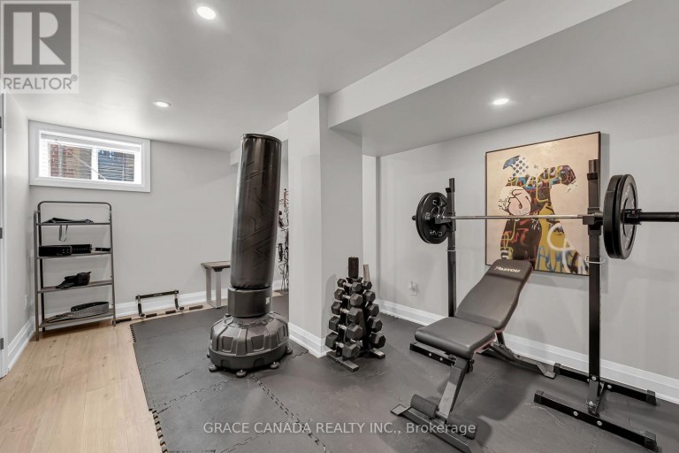 527 ONEIDA DRIVE, Burlington (LaSalle), Ontario, L7T3T9
