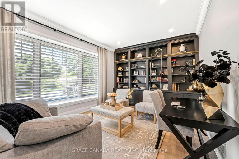 527 ONEIDA DRIVE, Burlington (LaSalle), Ontario, L7T3T9