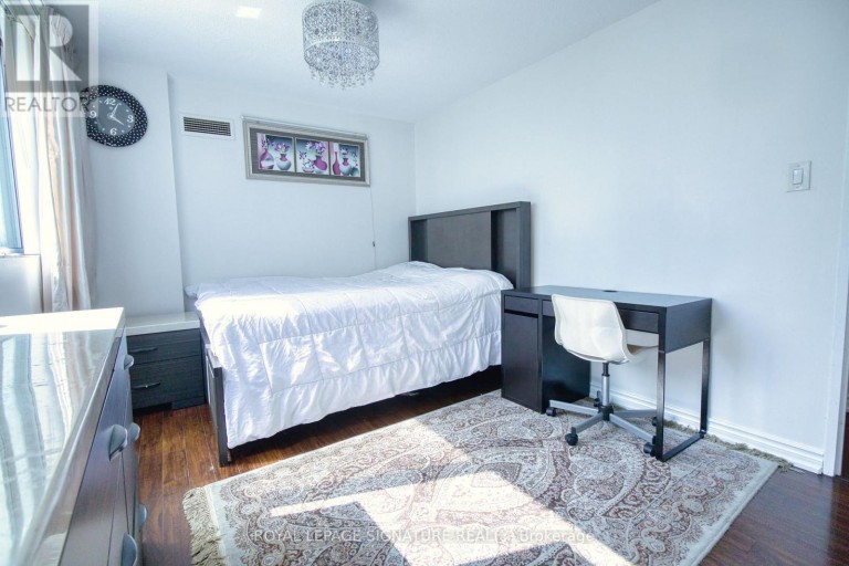 503 - 3590 KANEFF CRESCENT, Mississauga (Mississauga Valleys), Ontario, L5A3X3