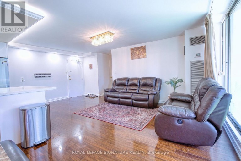 503 - 3590 KANEFF CRESCENT, Mississauga (Mississauga Valleys), Ontario, L5A3X3