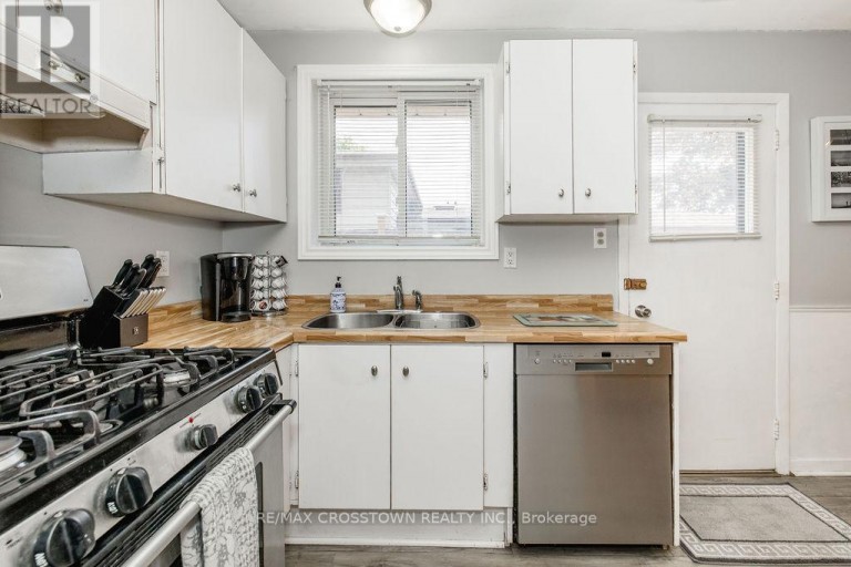 865 KROSNO BOULEVARD, Pickering (Bay Ridges), Ontario, L1W1H2