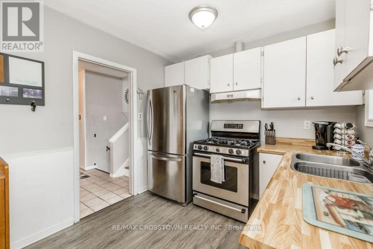 865 KROSNO BOULEVARD, Pickering (Bay Ridges), Ontario, L1W1H2