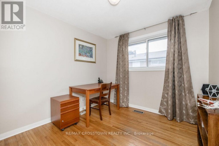 865 KROSNO BOULEVARD, Pickering (Bay Ridges), Ontario, L1W1H2