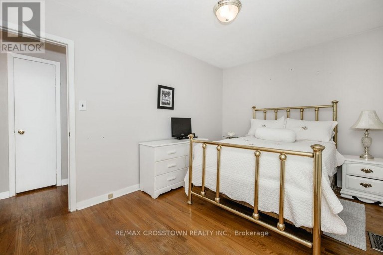 865 KROSNO BOULEVARD, Pickering (Bay Ridges), Ontario, L1W1H2