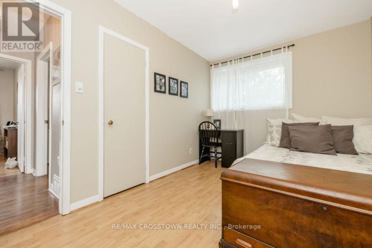 865 KROSNO BOULEVARD, Pickering (Bay Ridges), Ontario, L1W1H2
