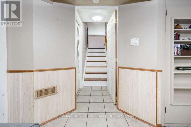 865 KROSNO BOULEVARD, Pickering (Bay Ridges), Ontario, L1W1H2