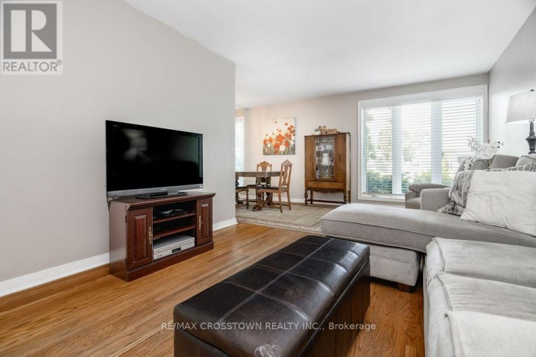 865 KROSNO BOULEVARD, Pickering (Bay Ridges), Ontario, L1W1H2