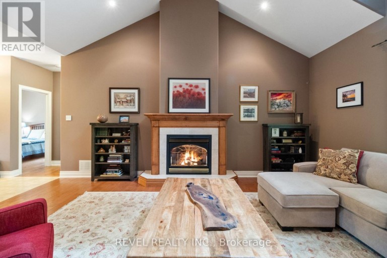 23 LADDIE LANE, Springwater (Anten Mills), Ontario, L9X0C3