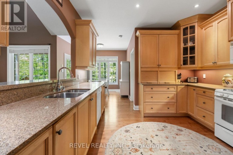 23 LADDIE LANE, Springwater (Anten Mills), Ontario, L9X0C3
